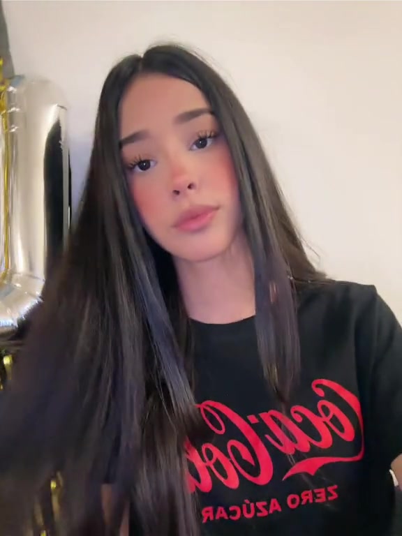 @ariannaaa