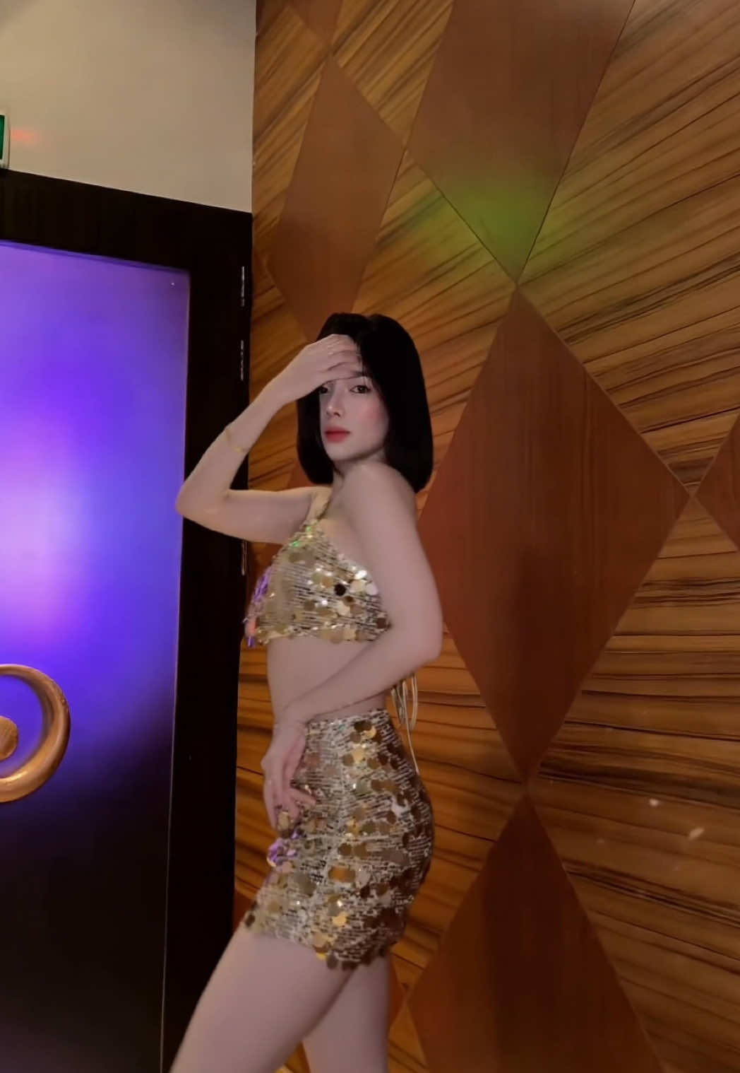 @Elle