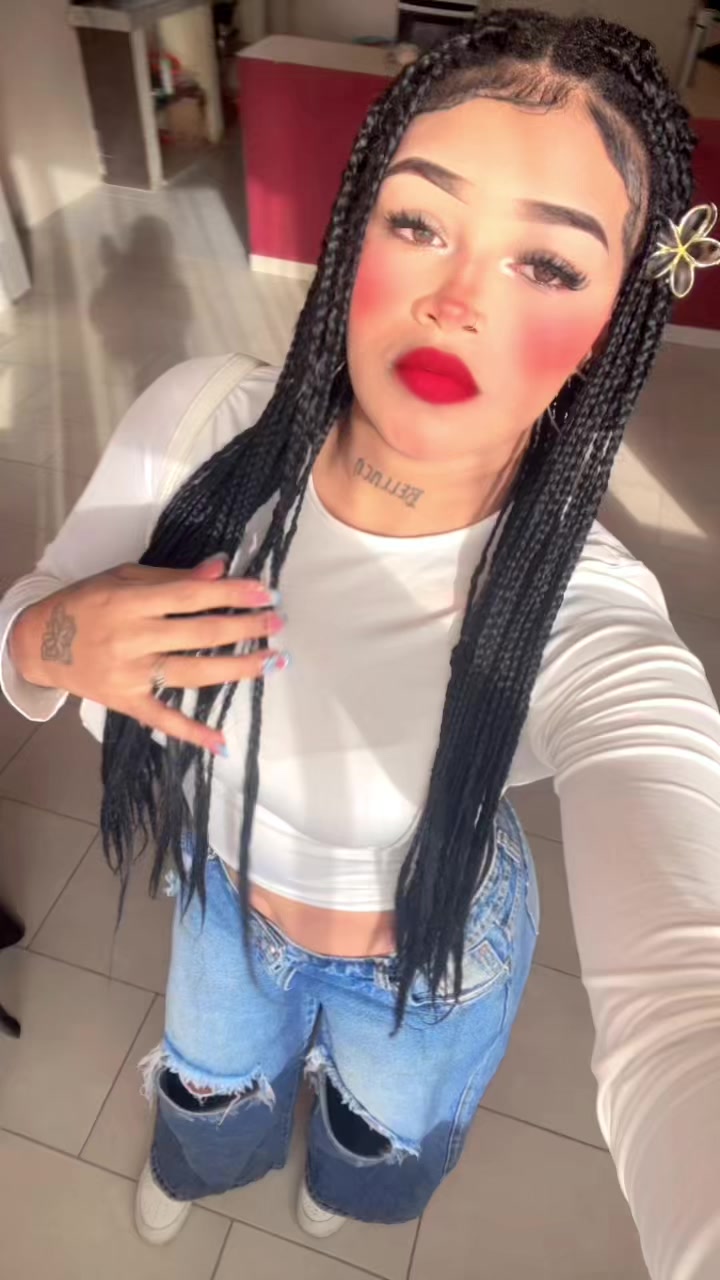 @Bellaquita 💸🍓