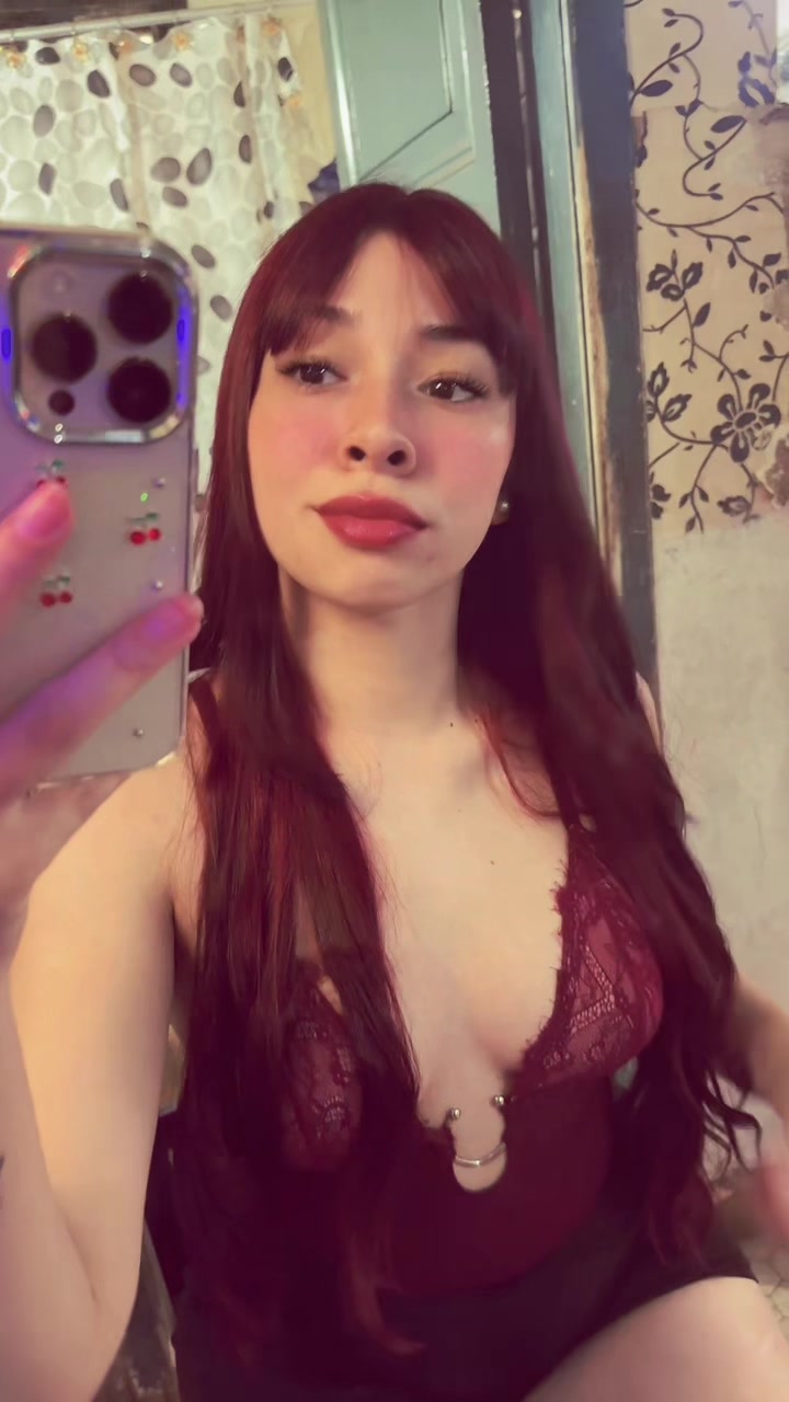 @ℳ𝑒𝓁𝒶𝓃𝓎👩🏻&zwj;🦰