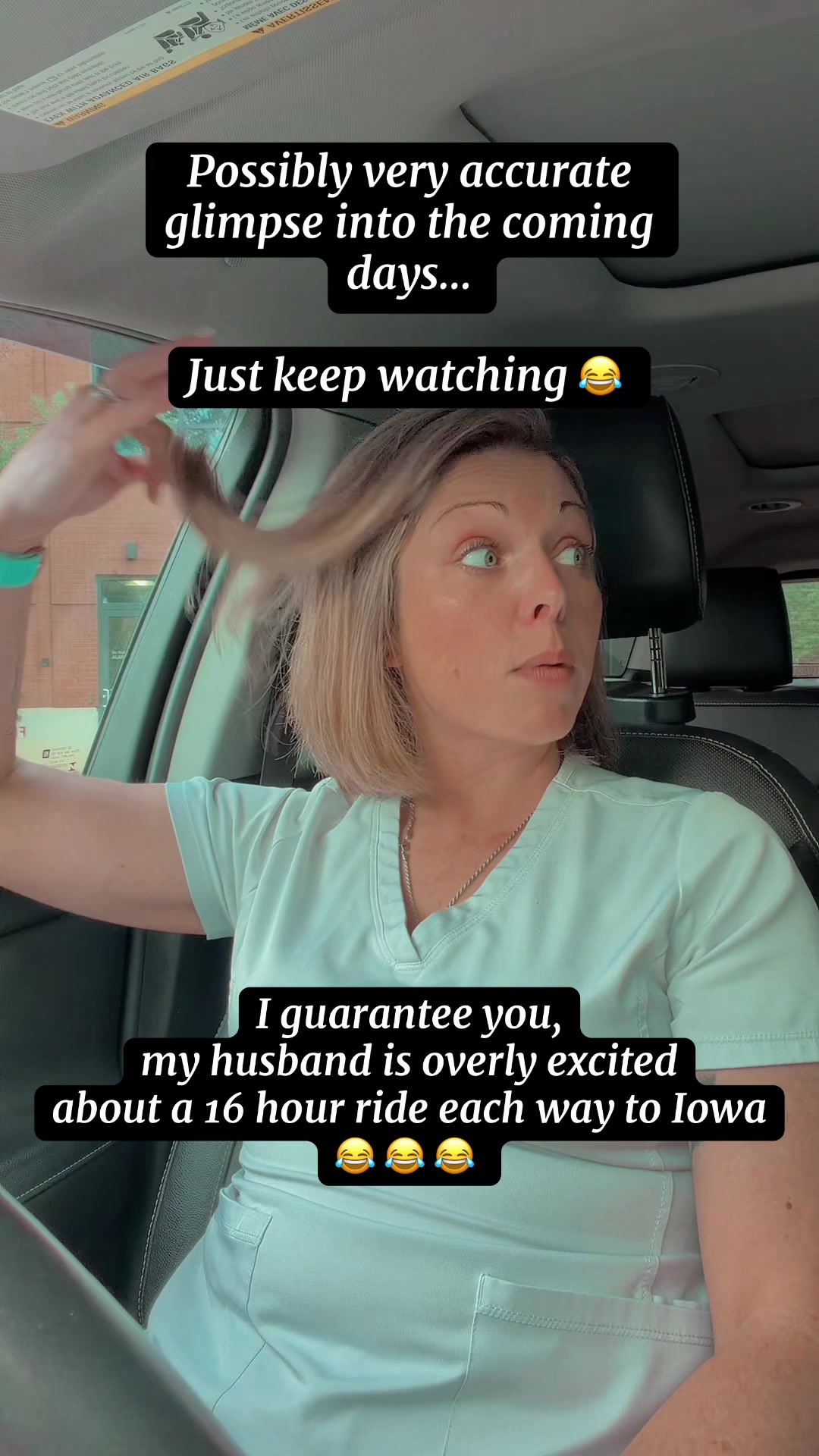 @momica_mama