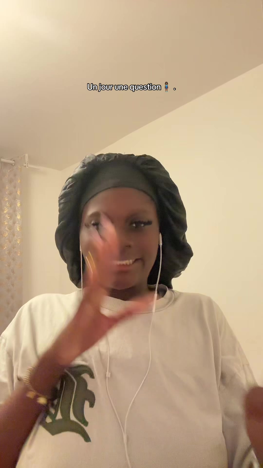 @𝐁𝐈𝐒𝐂𝐔𝐈𝐓𝟐𝐌𝐄𝐑🧜🏾&zwj;♀️