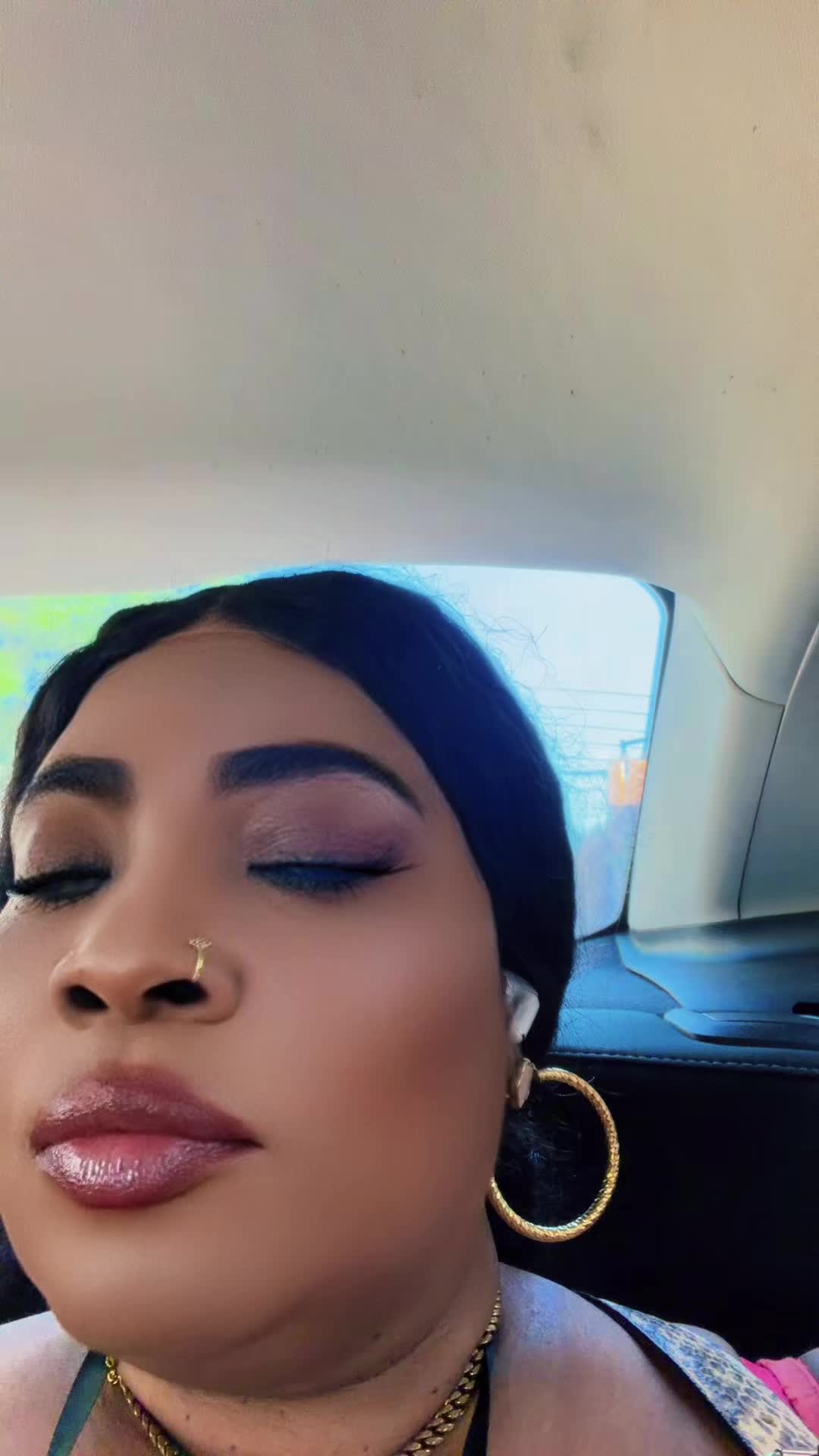 @Queen #Butterfily