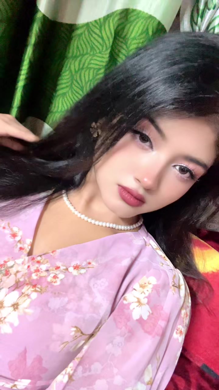 @nabooholic._