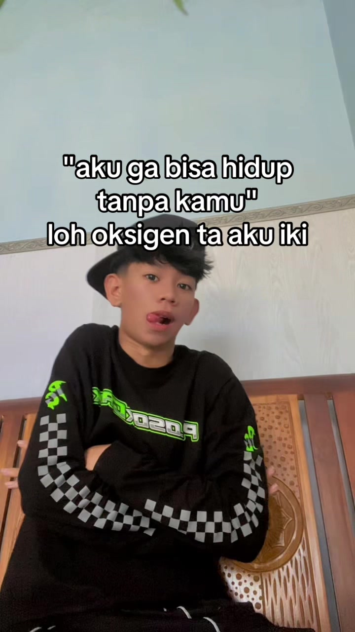 @🦅