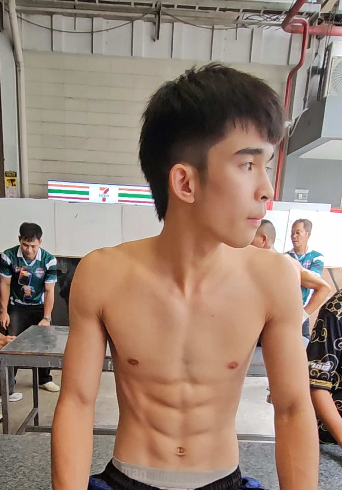@นวดน้ำมันพันมือ