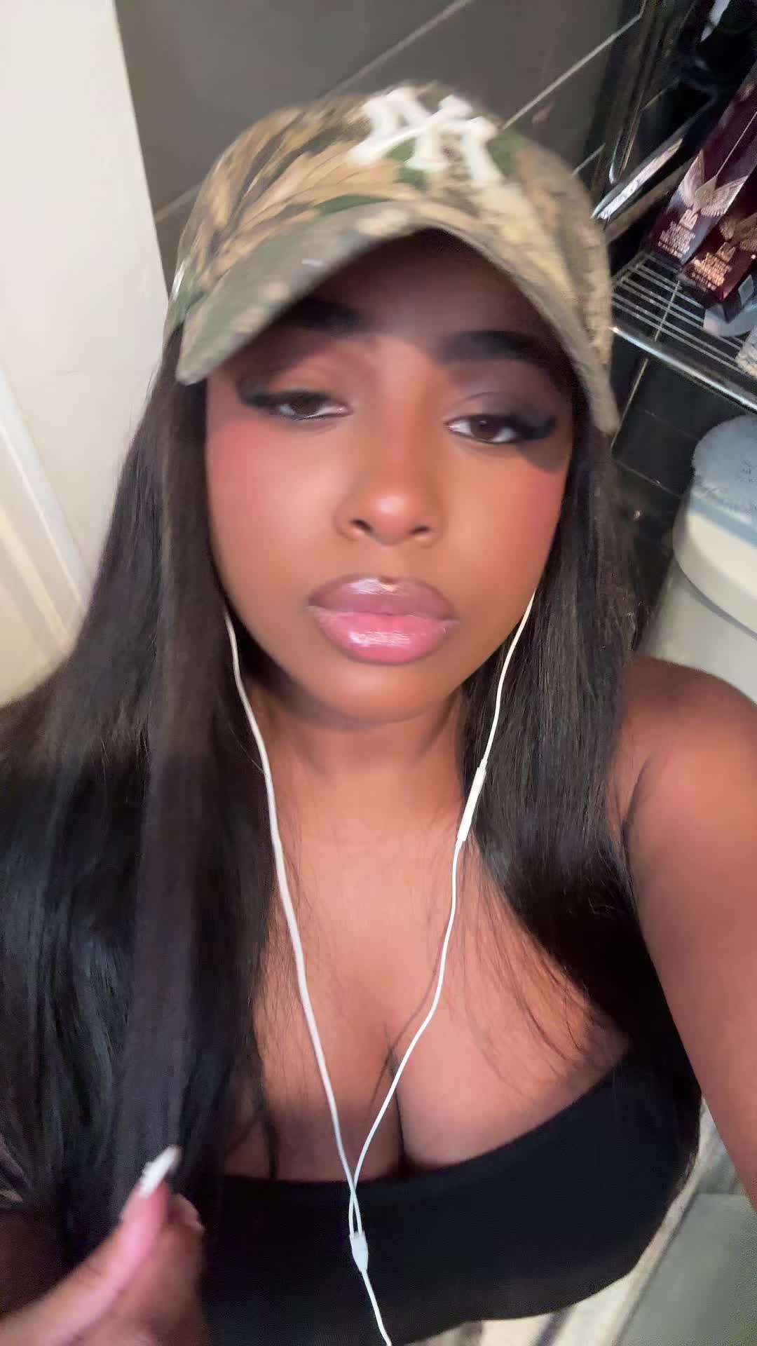 @Lia | D1 Student 🦷🧚🏾&zwj;♀️