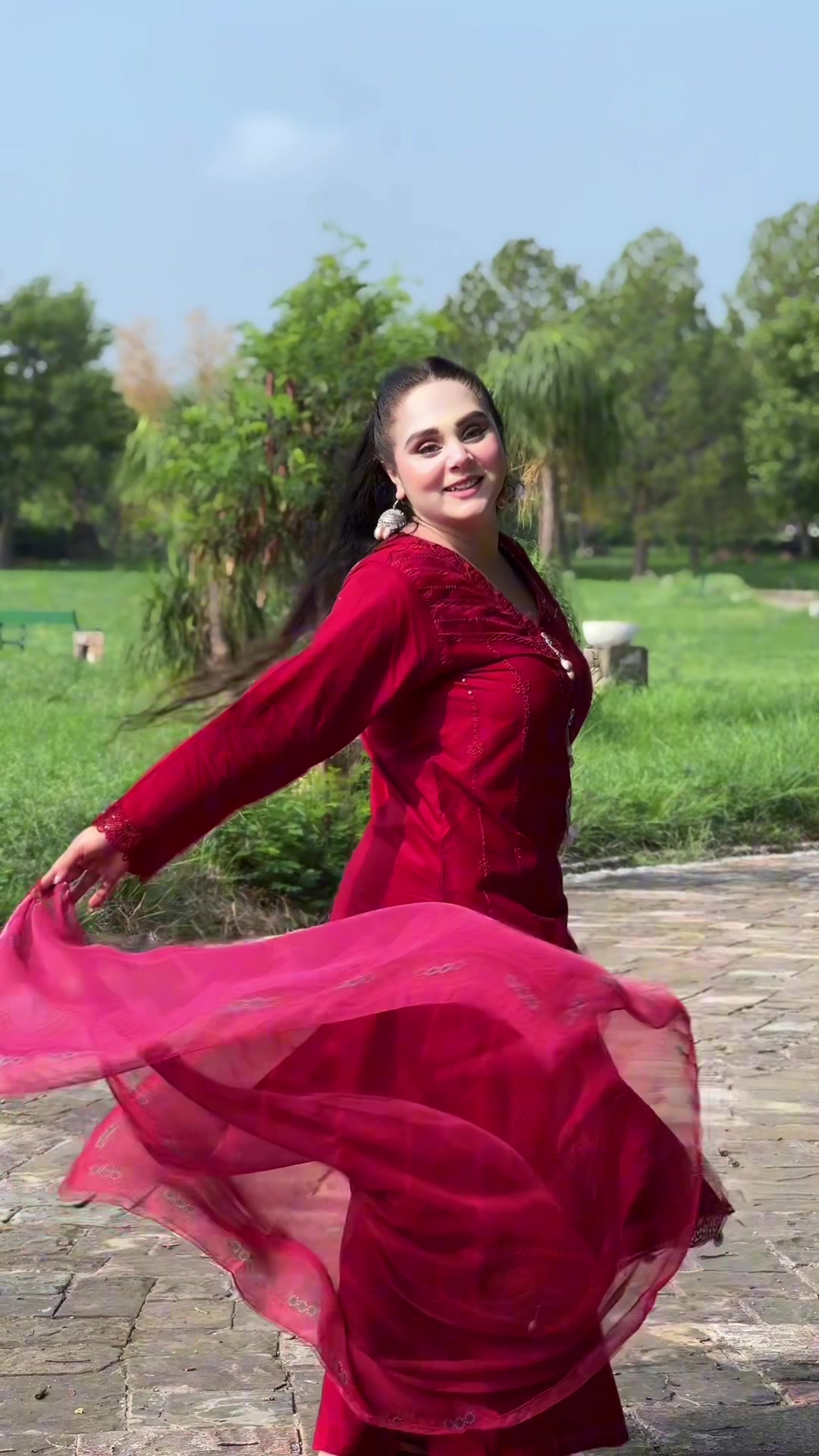 @Momina Naqvie