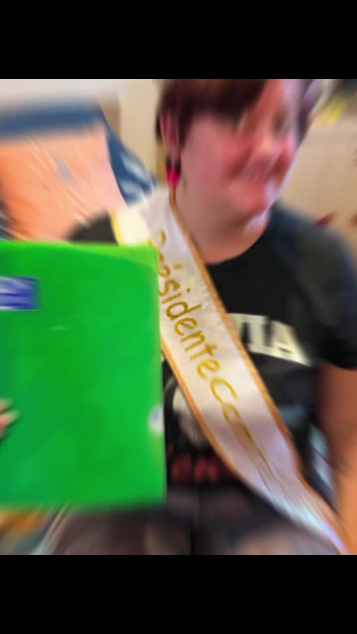 @Le comité Des couronnes d’or