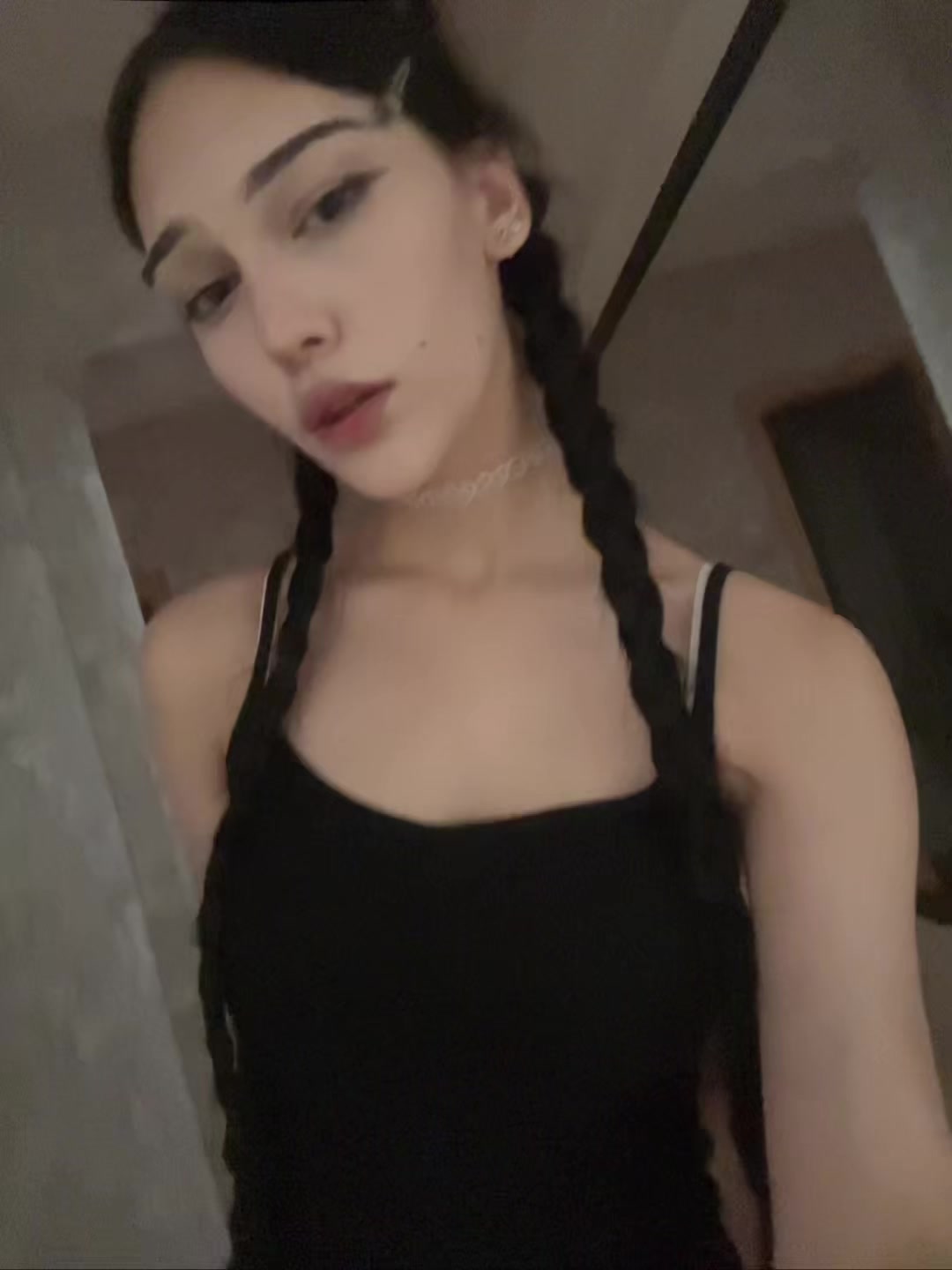 @༺༒༻