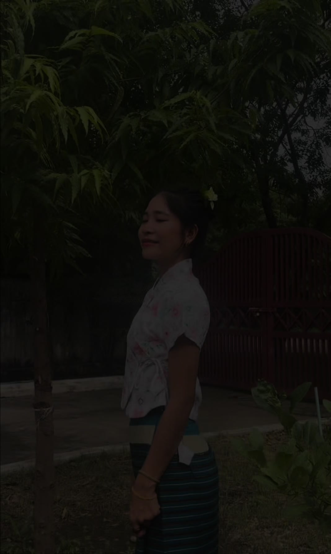 @Lone Kham