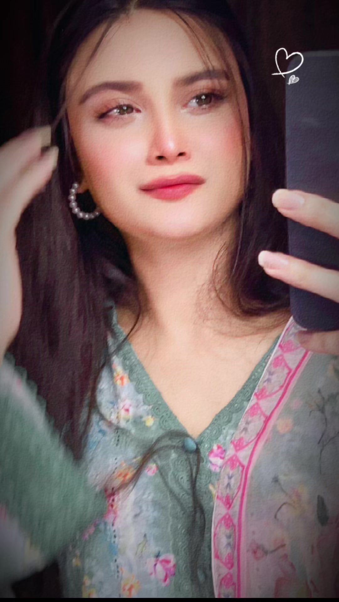 @Emaan🕊️✨