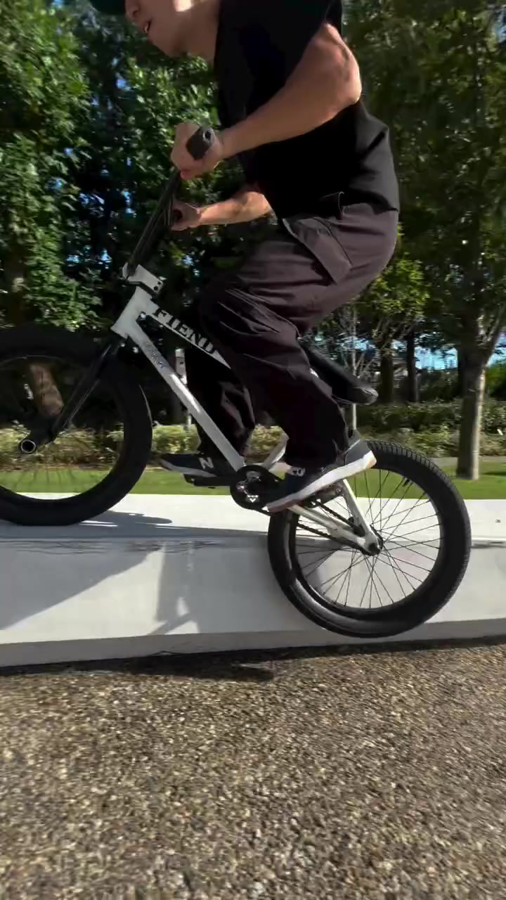 @BMX