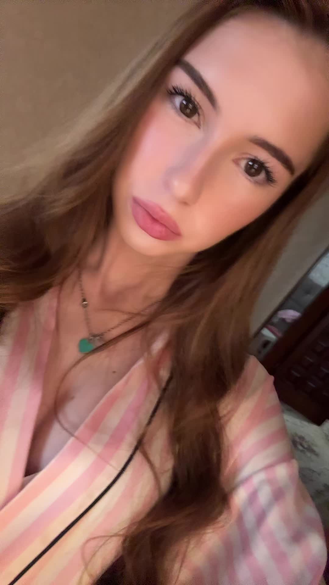@виола