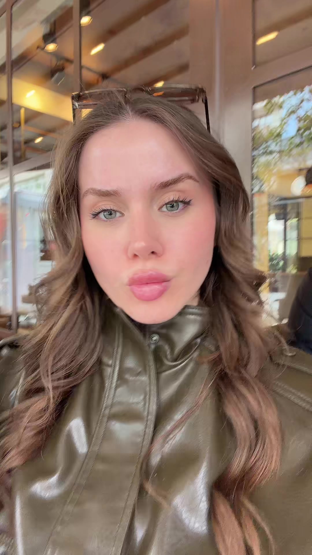 @siesamonika