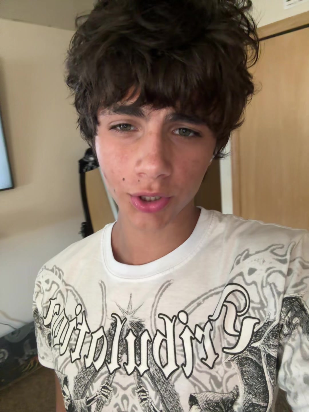 @K.