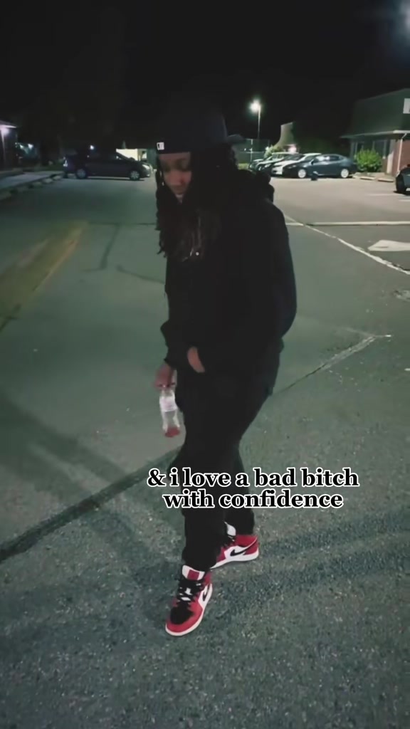 @T💫