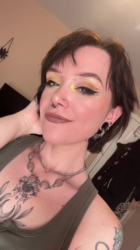 @Honeybat🍯🦇