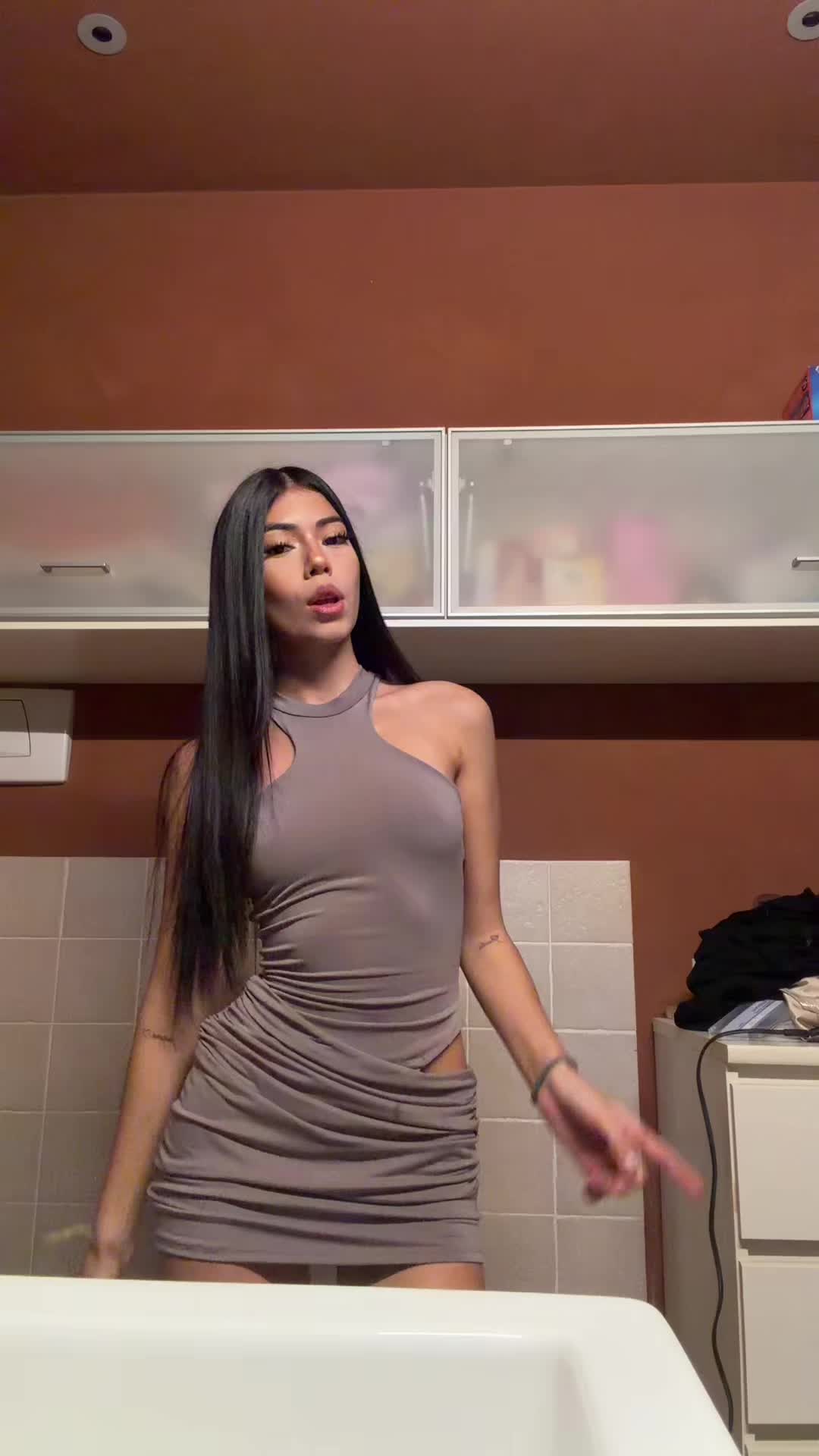 @💋🇵🇪