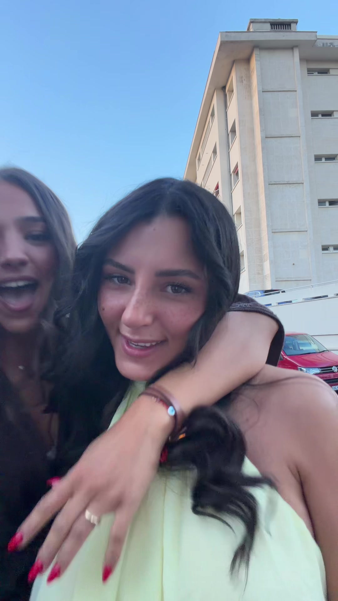 @Ana 🦋🪬