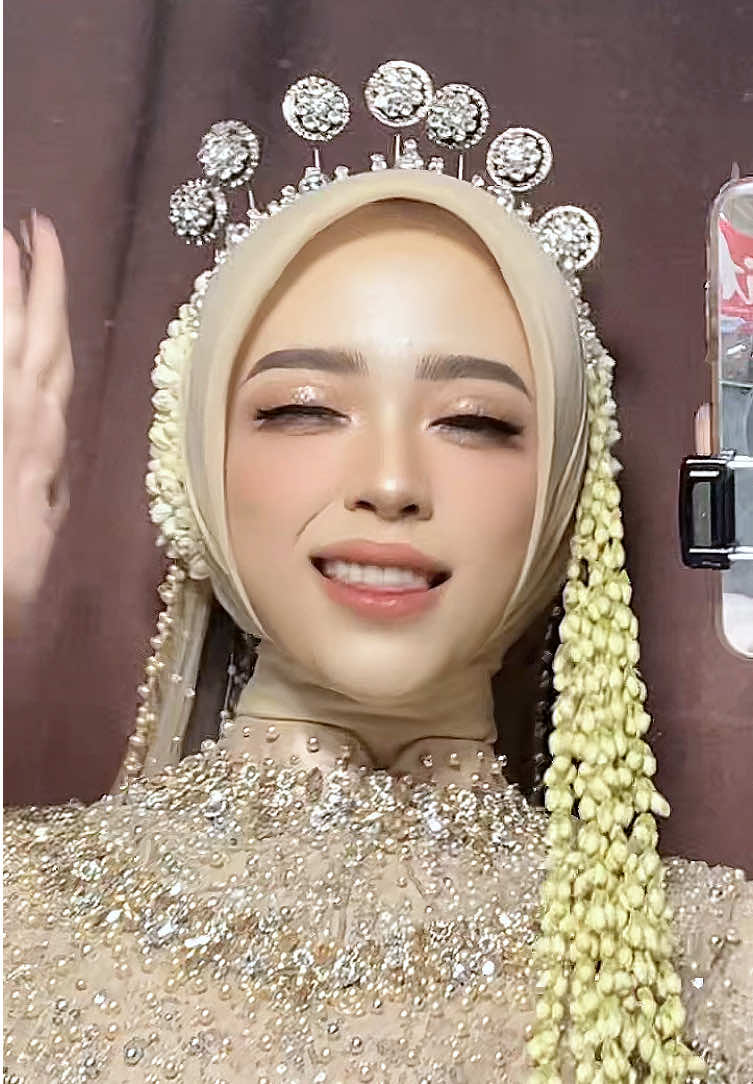 @byfarahdhiya 🫧