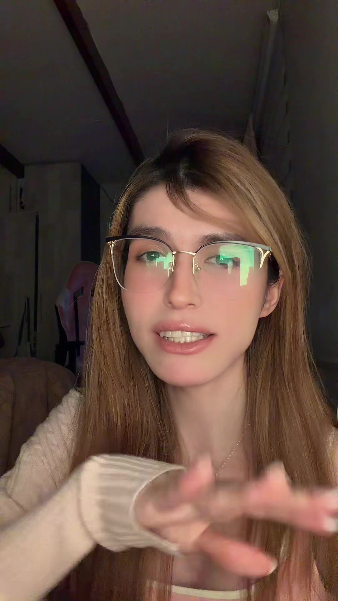 @Alinee