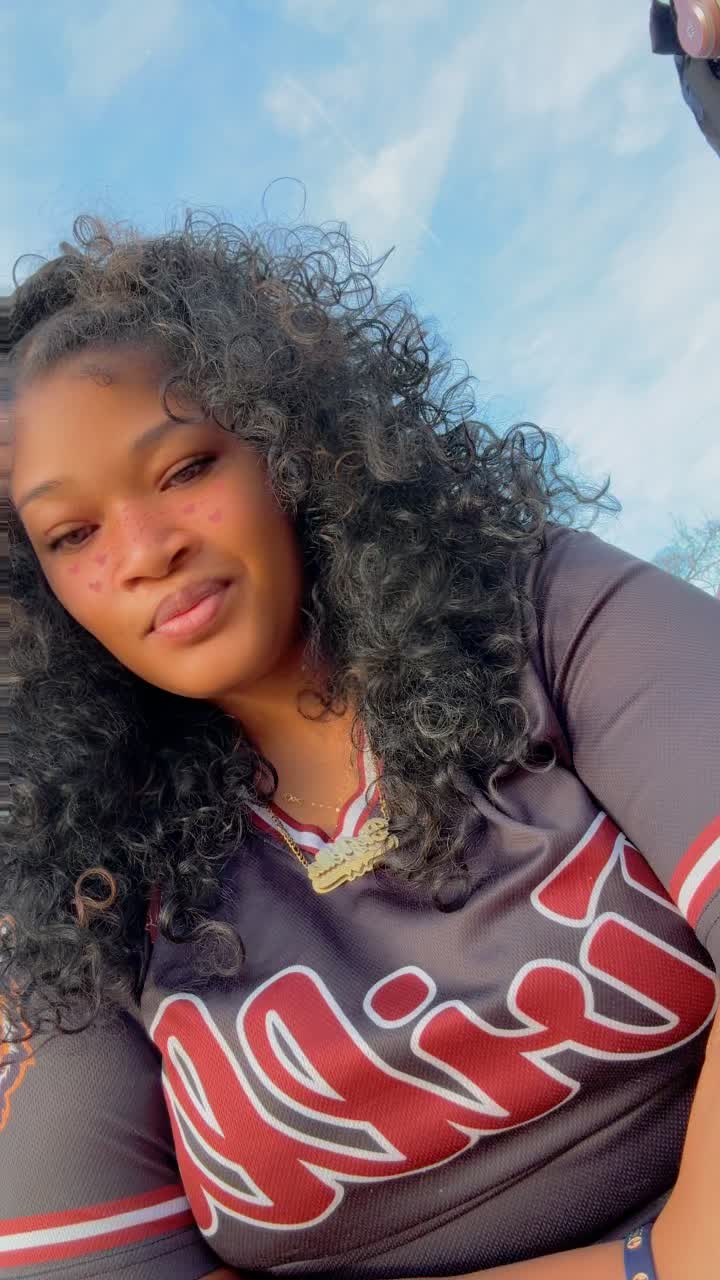@BigYella_TheModel