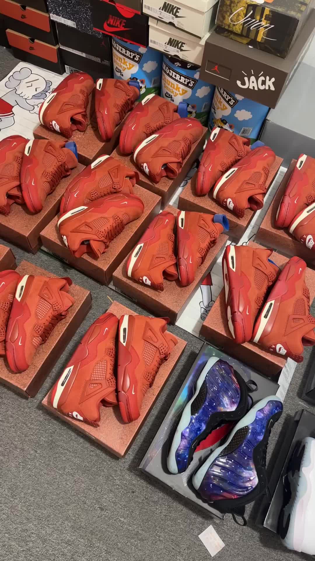 @cocosneaker