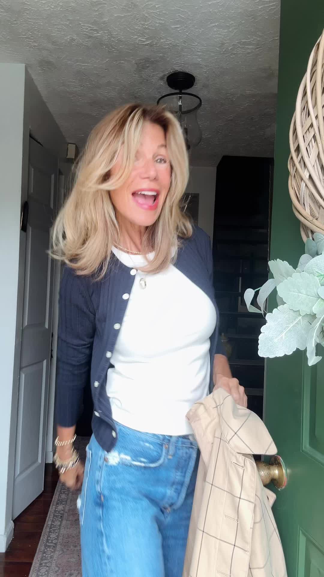 @julieclareb