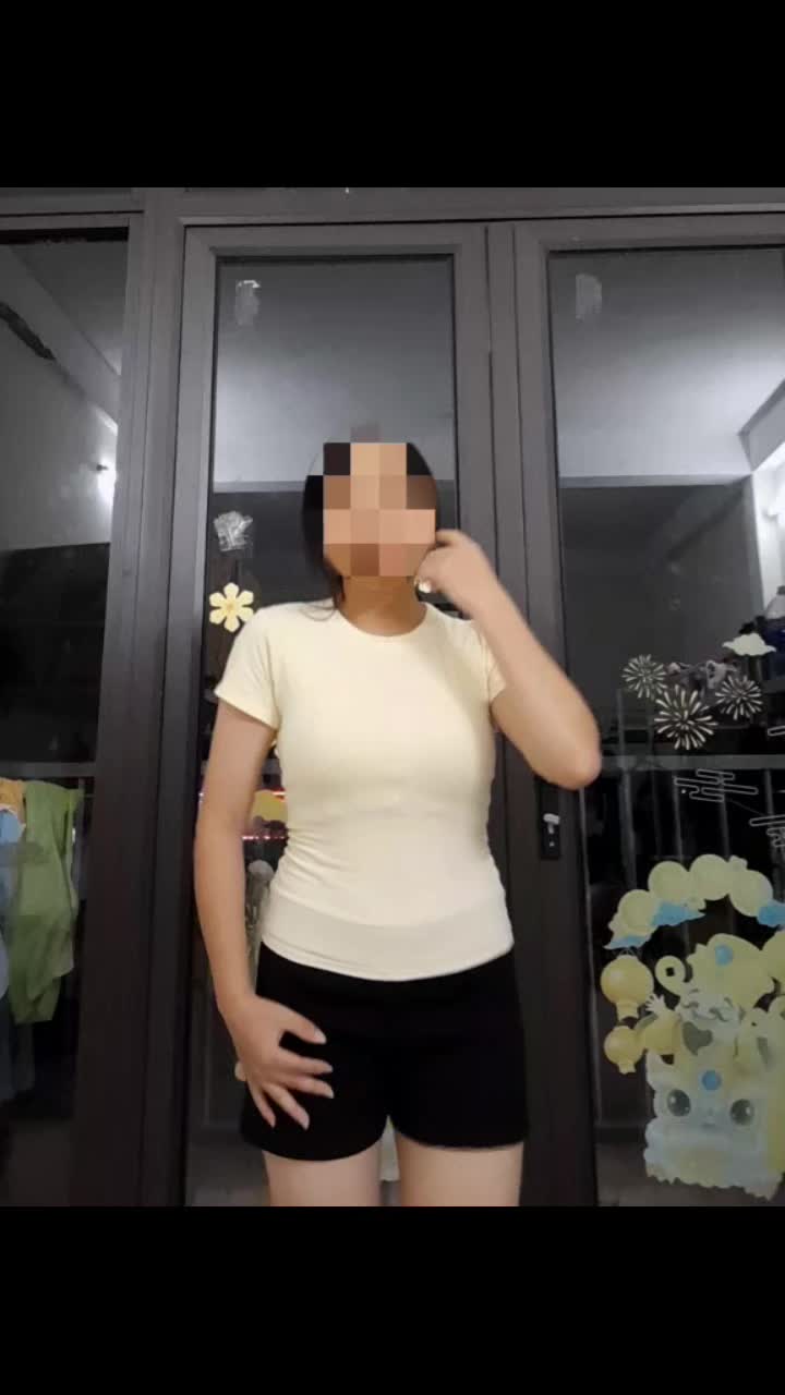 @c&ocirc; b&eacute; ngoan hiền 😈