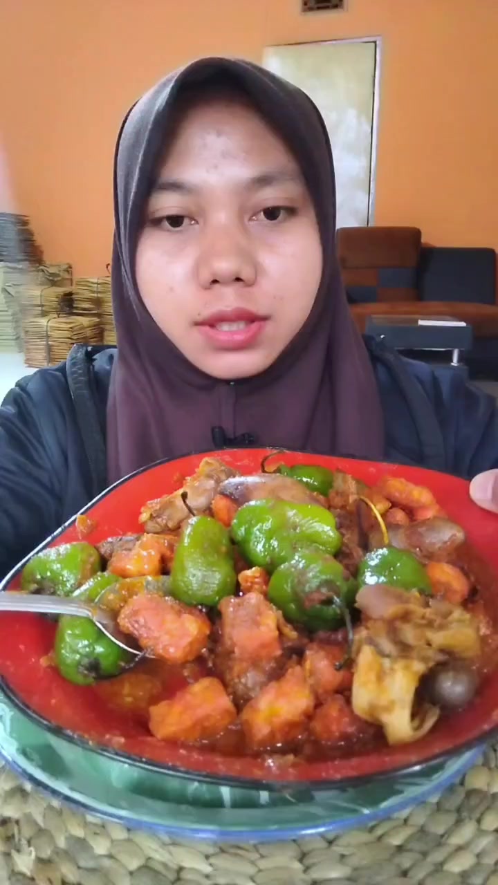 @Aisha