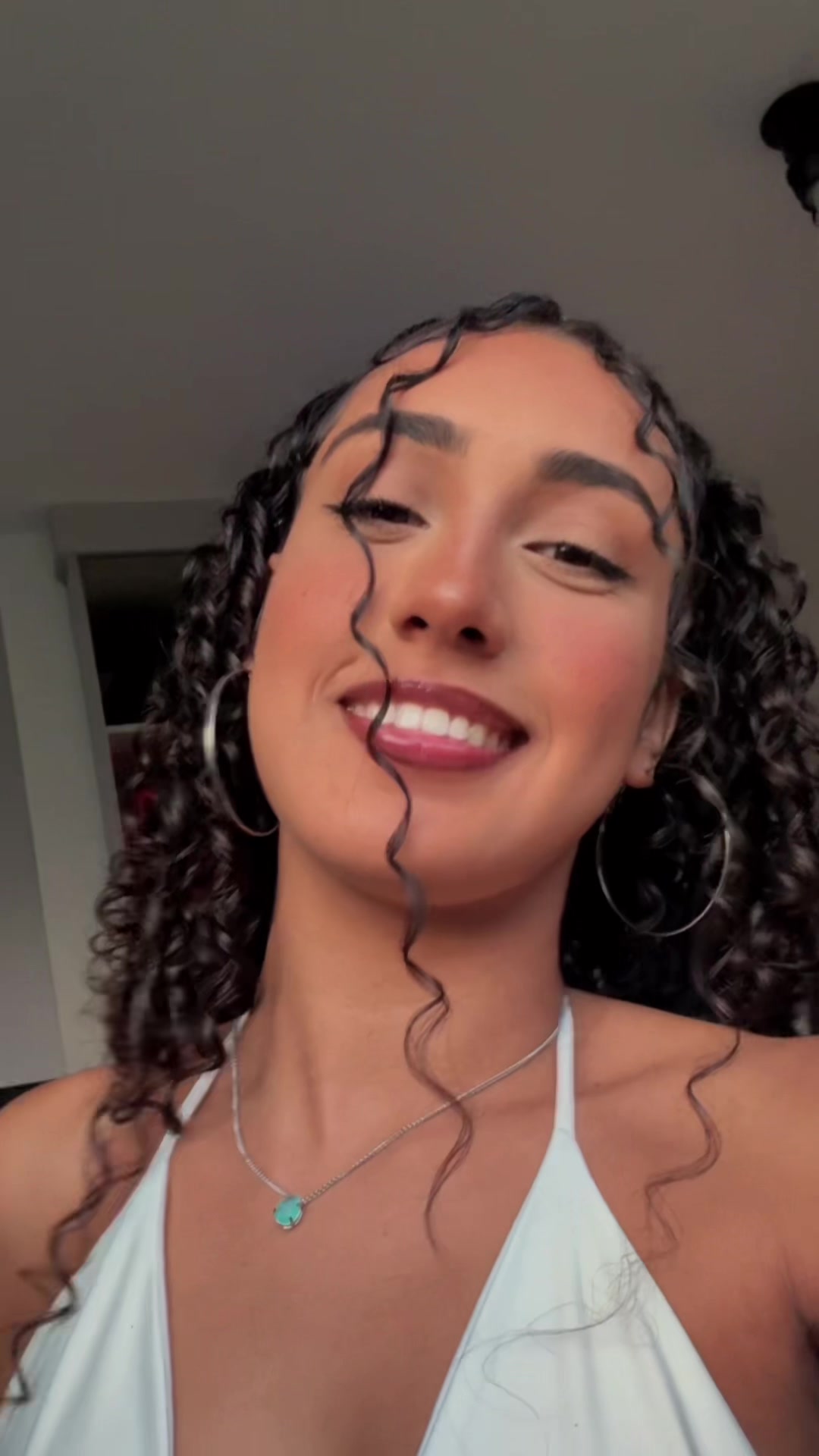 @isabella