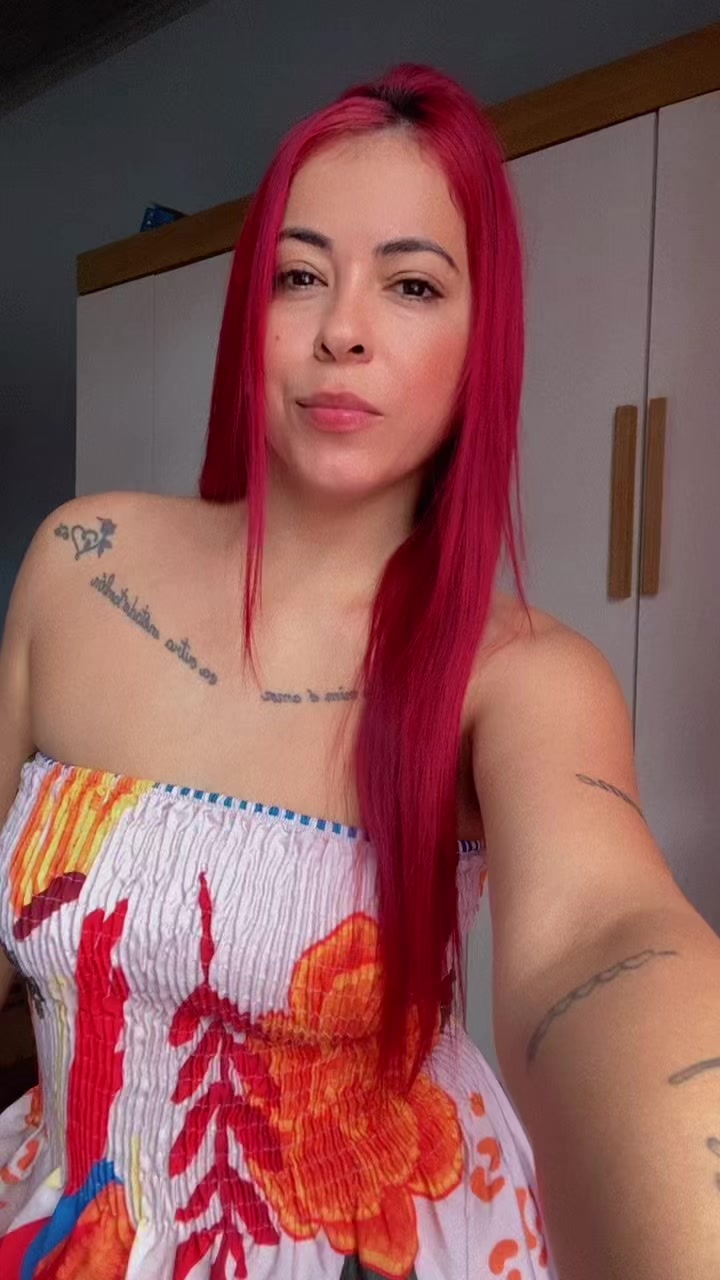 @jhenii_freitas