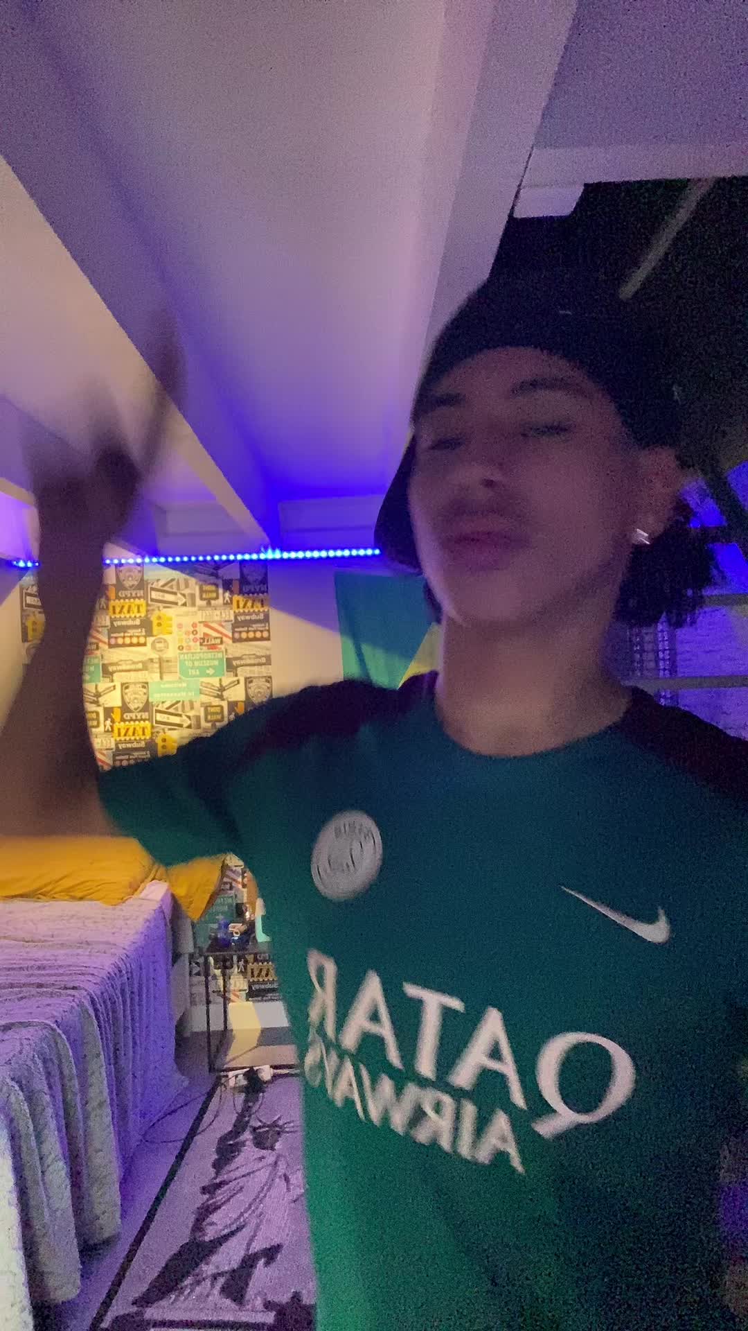 @🇧🇷Nzo💆🏽♂️