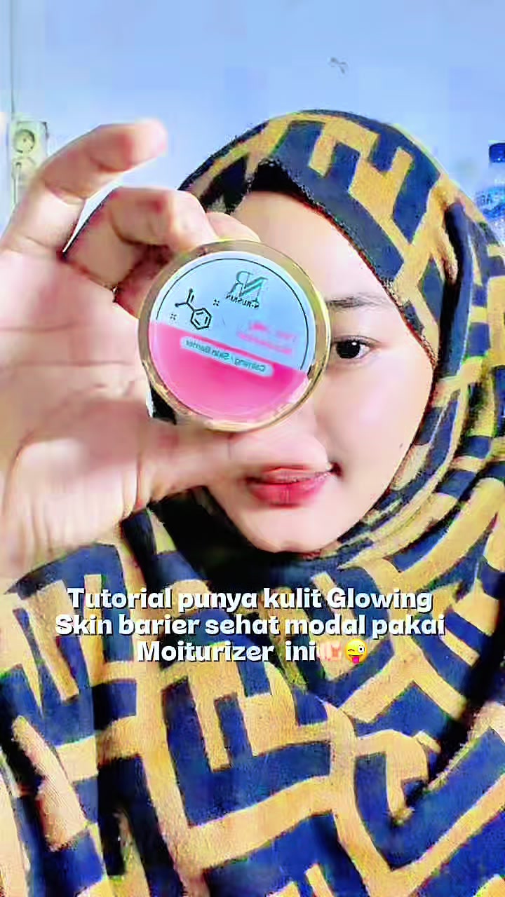 @Tania_