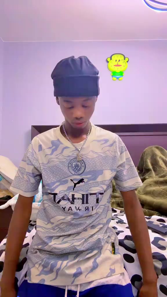 @HUNCHO YRN.901👾🌍