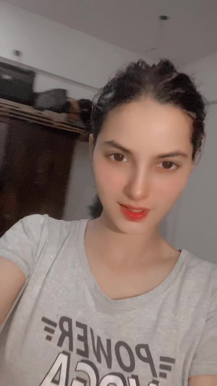 @Tiktok__Queen