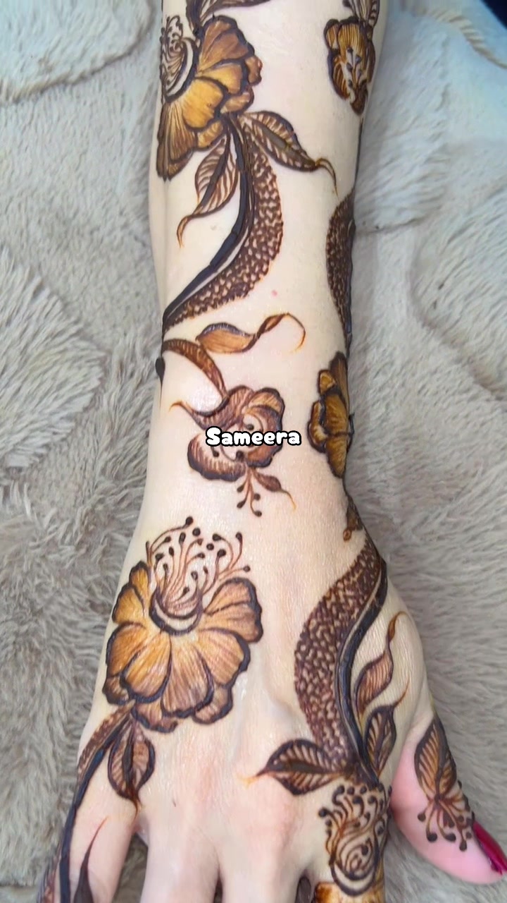 @hennaArtist Samee🖤