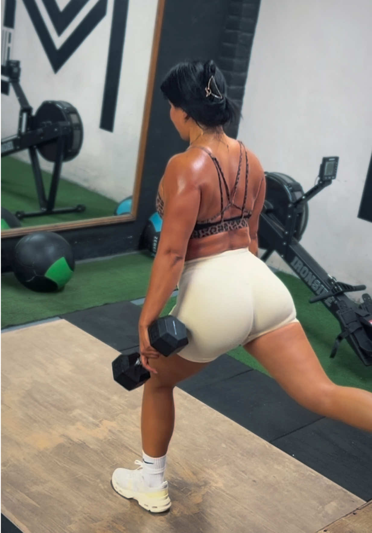 @Angelica Rubi A