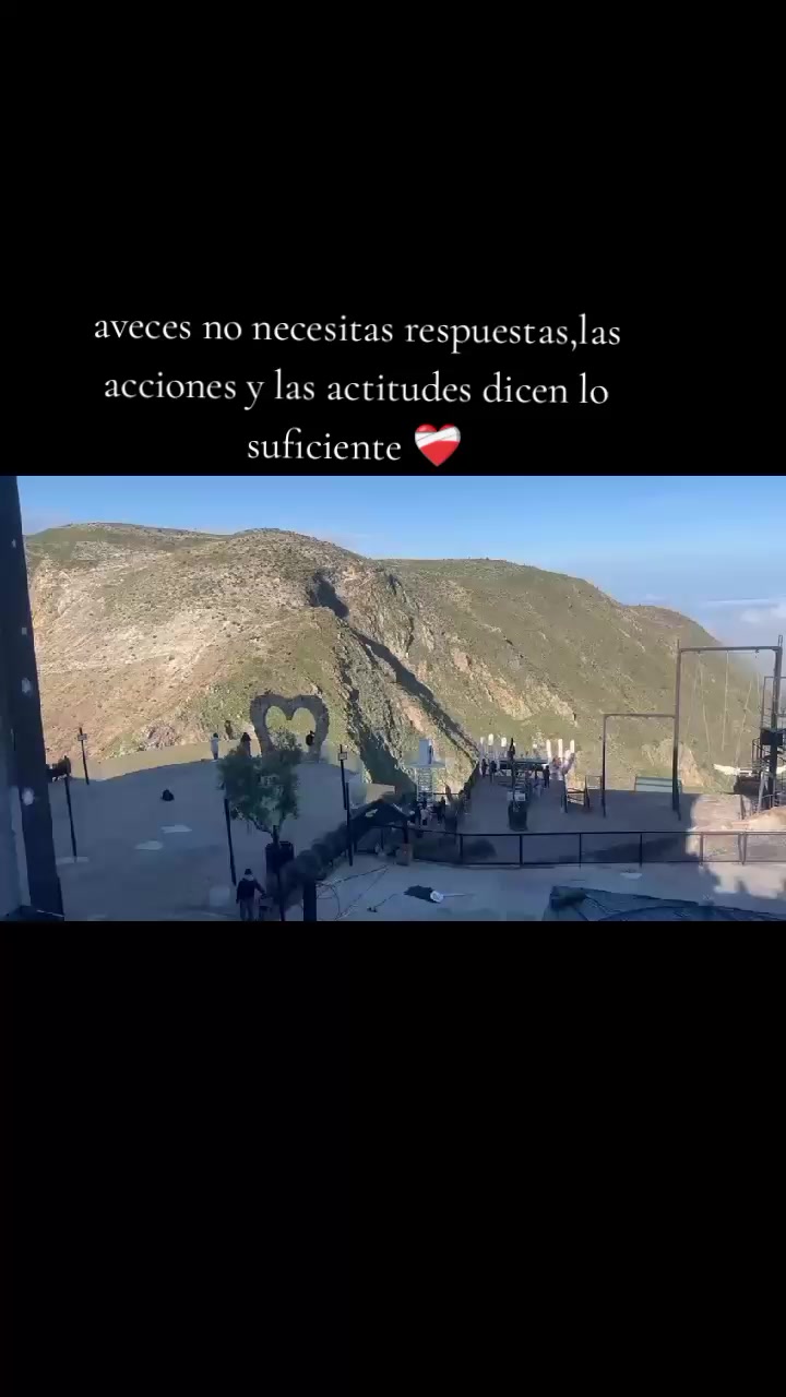 @Anahi