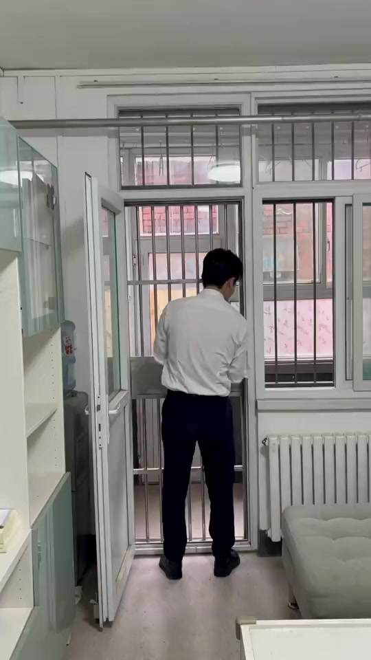 @晃晃悠悠
