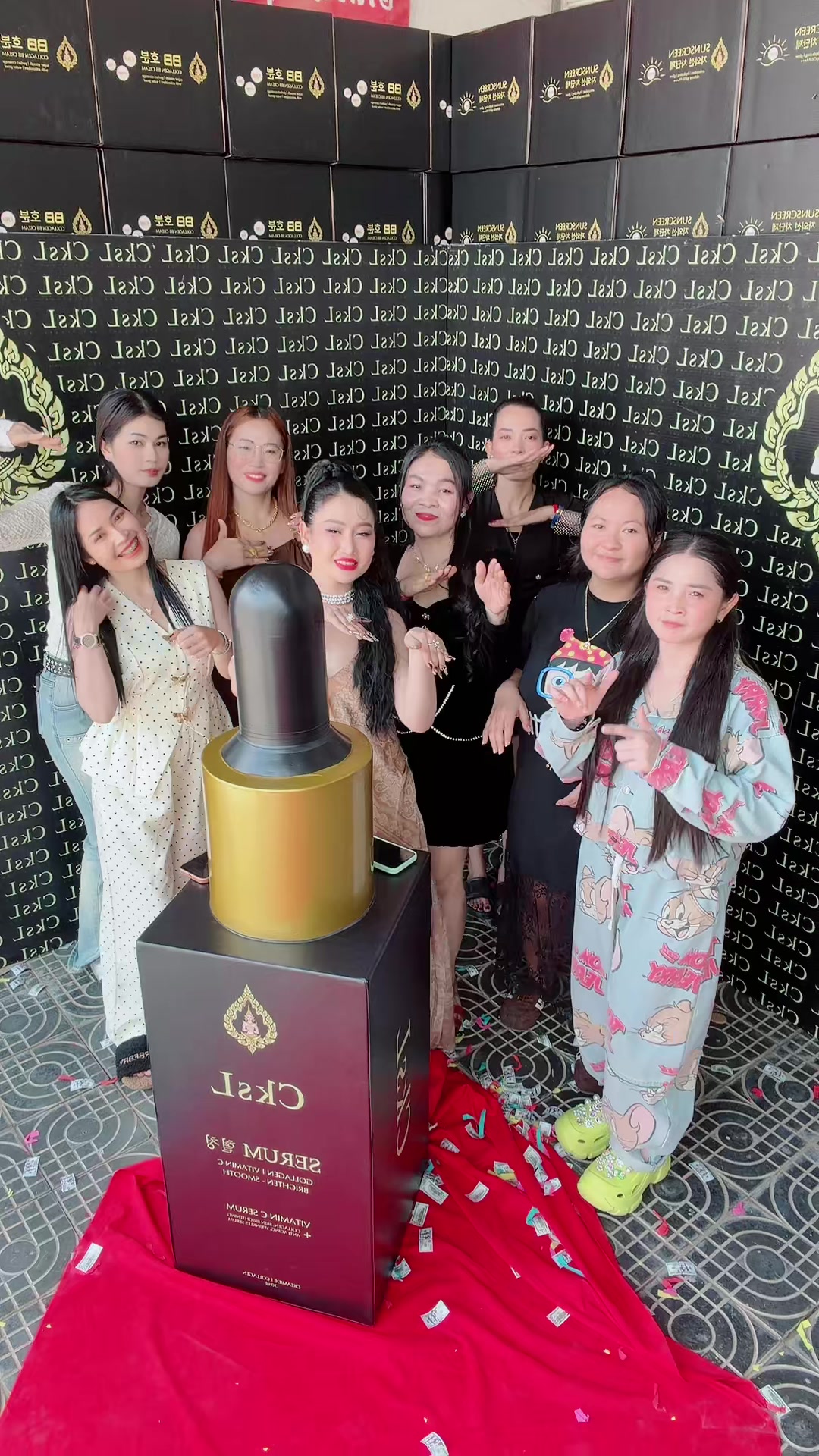 @MOMMY LIN ម៉ាមី លីន