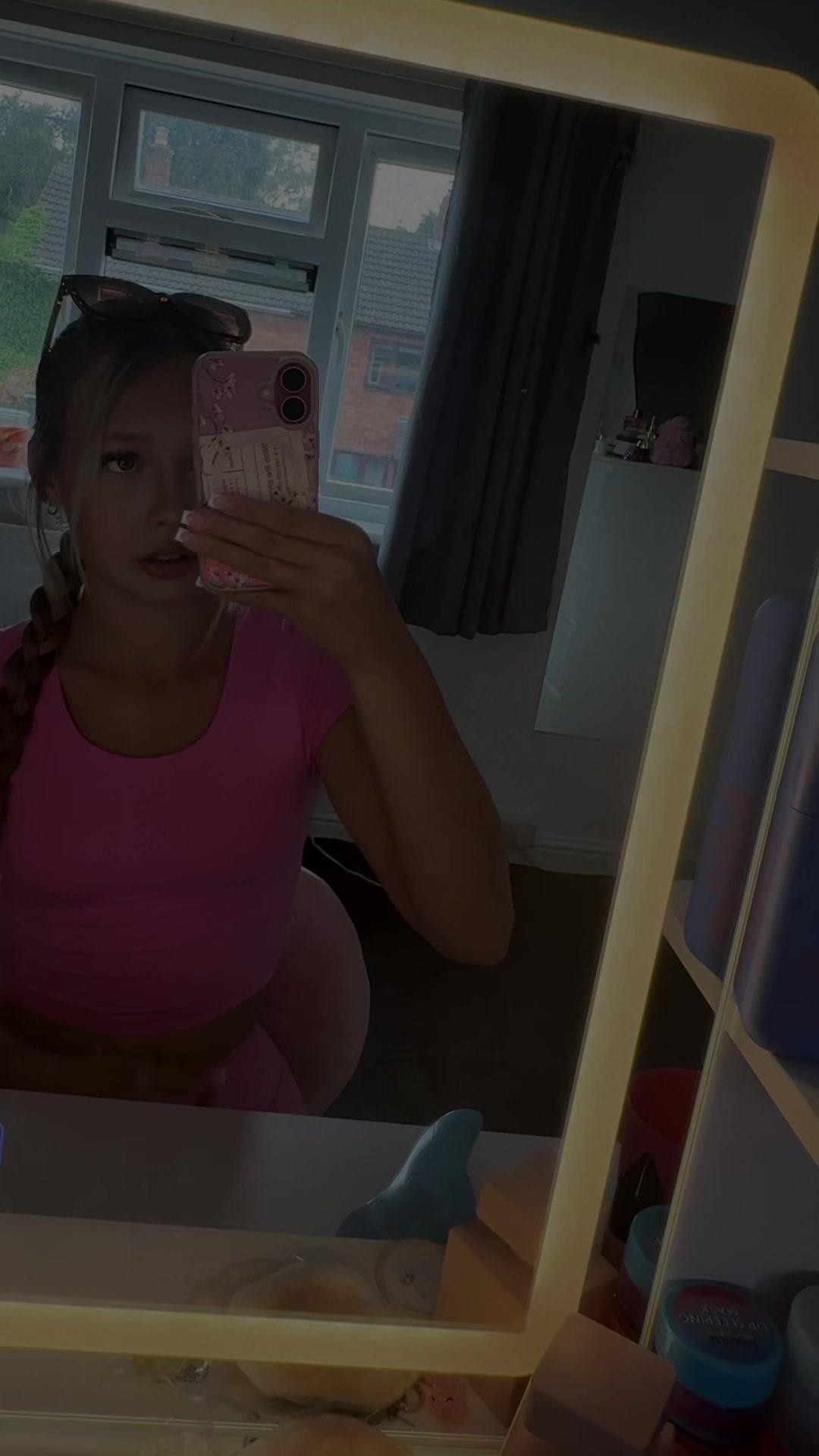 @𝒯ℴ𝓃🤍