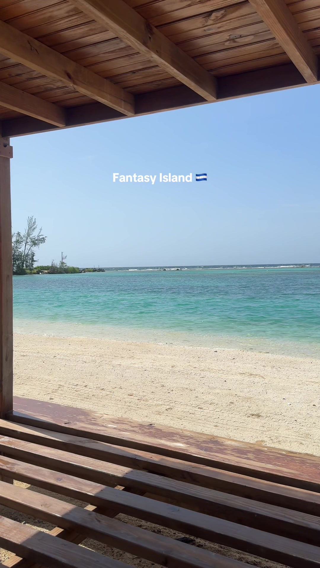 @Fantasy Island Roatán