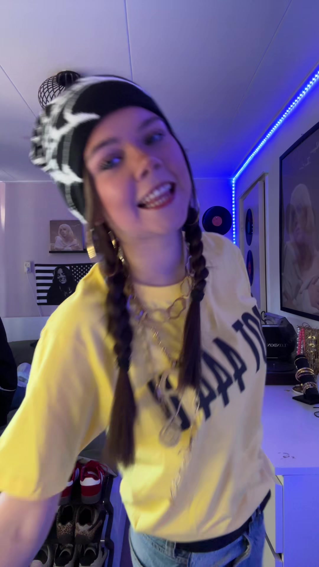 @J📀ANNA