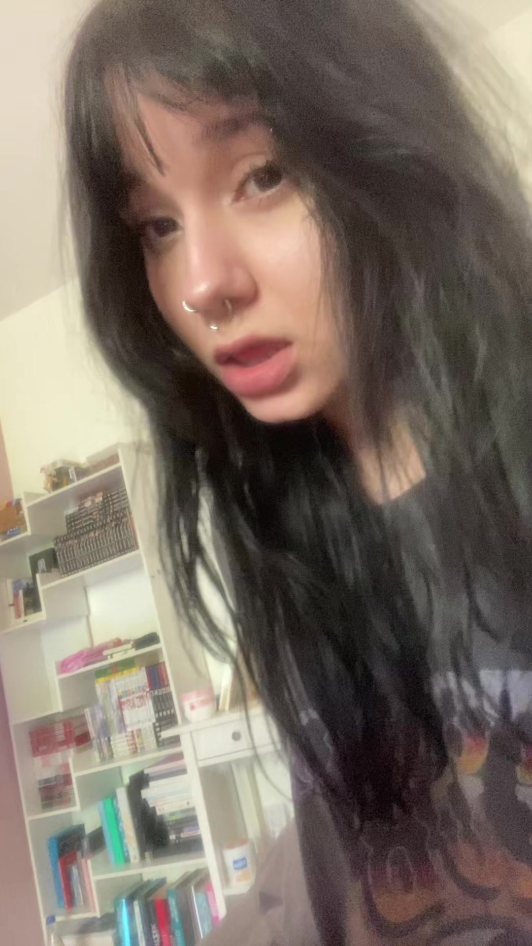 @Aprillollli >:(