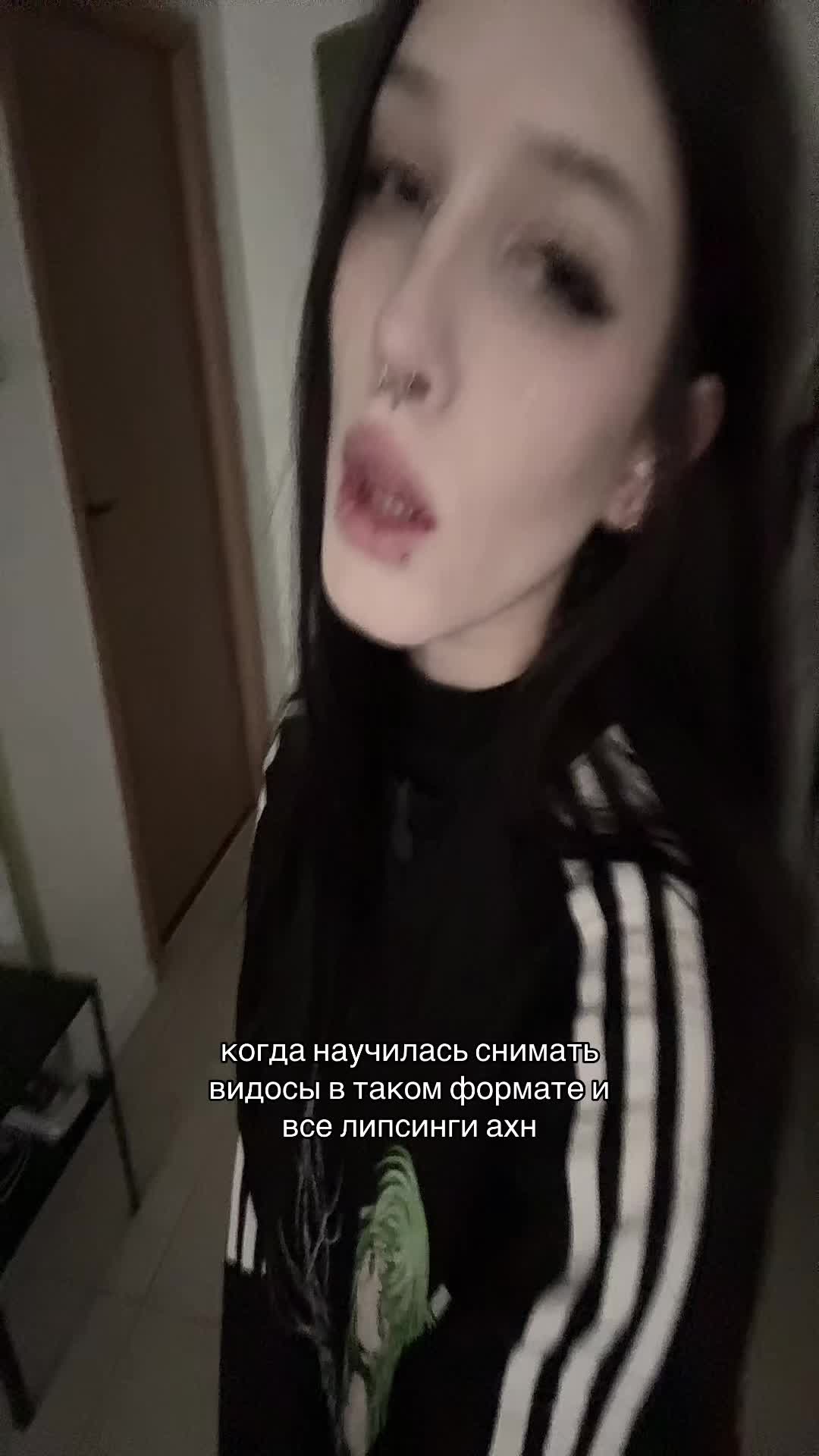 @юрикаа