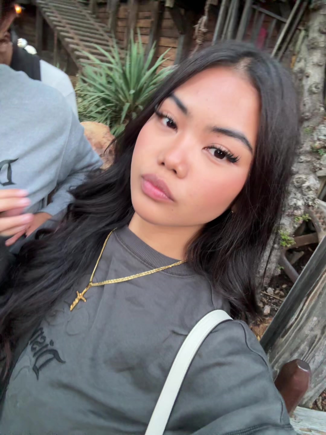 @️