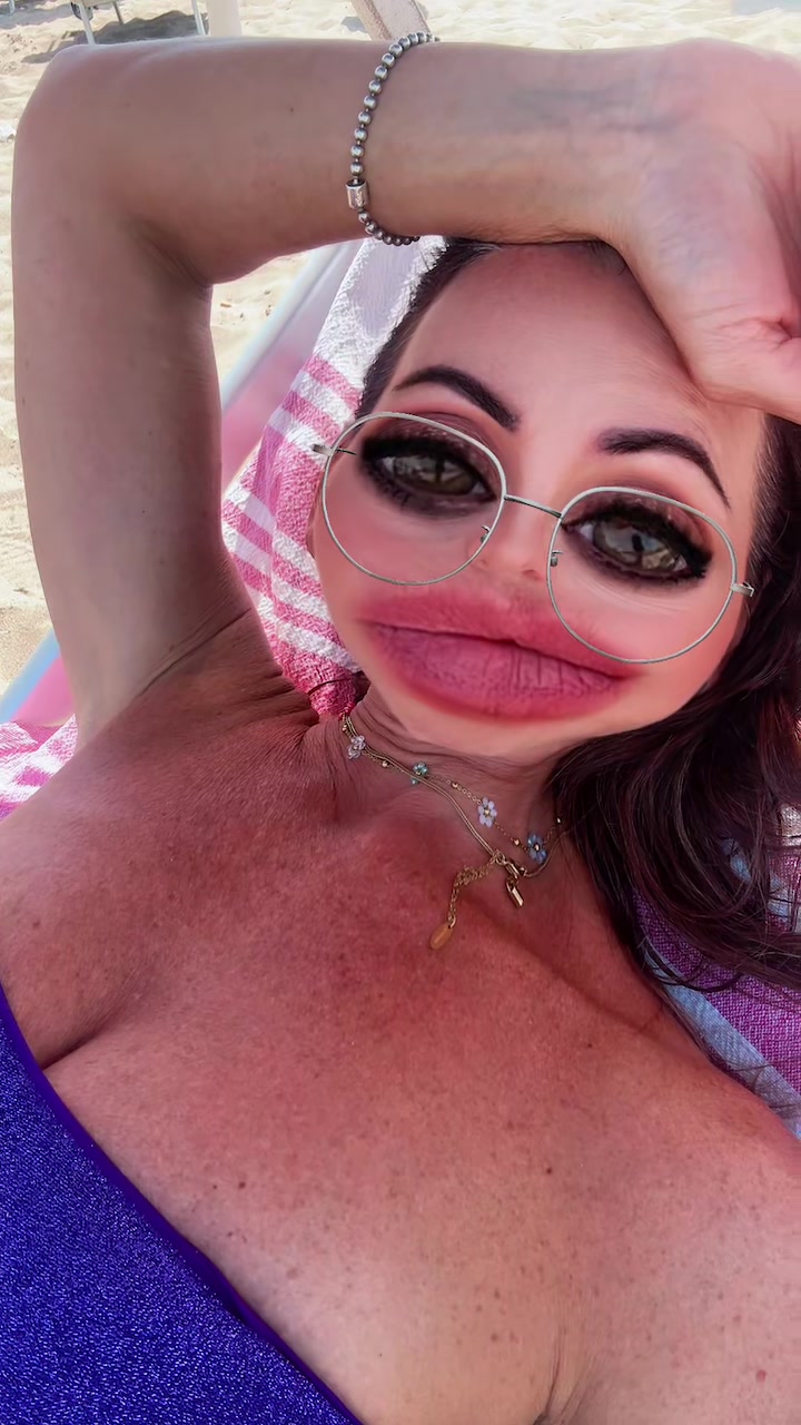 @Eleonora