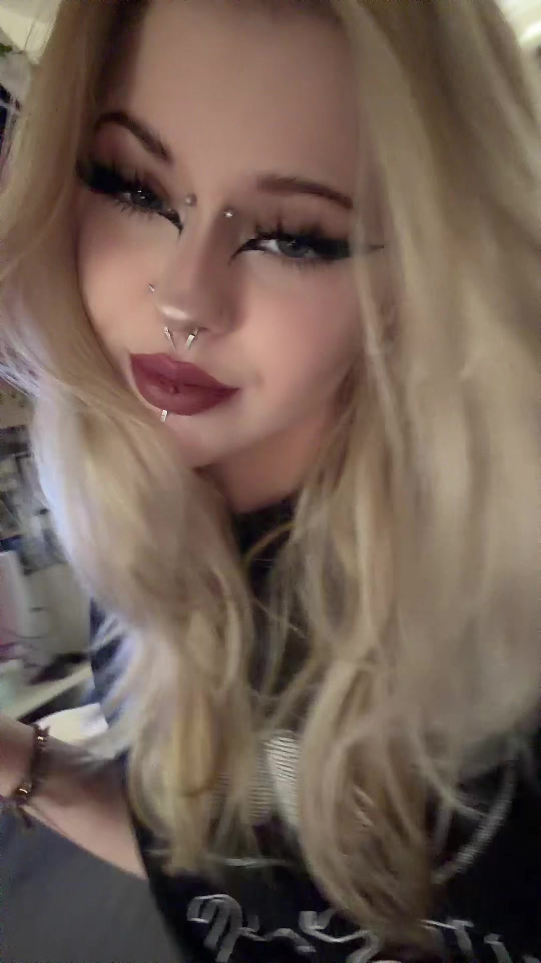 @𝓚𝓲𝓻𝓪 ☾